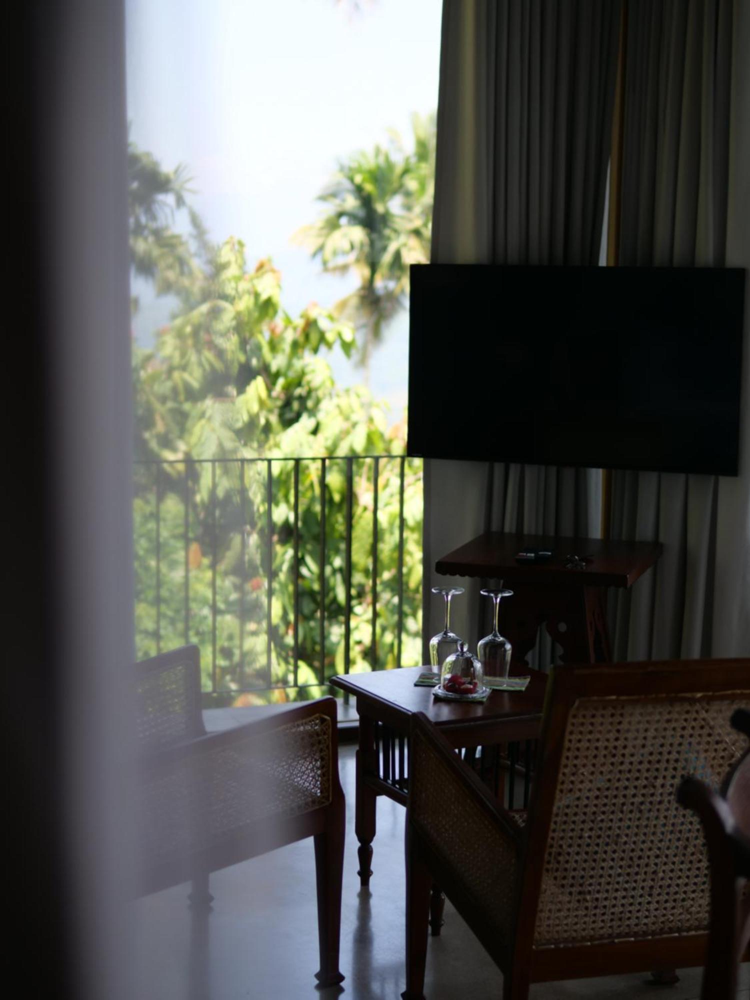 Aarunya Nature Resort - Kandy Buitenkant foto