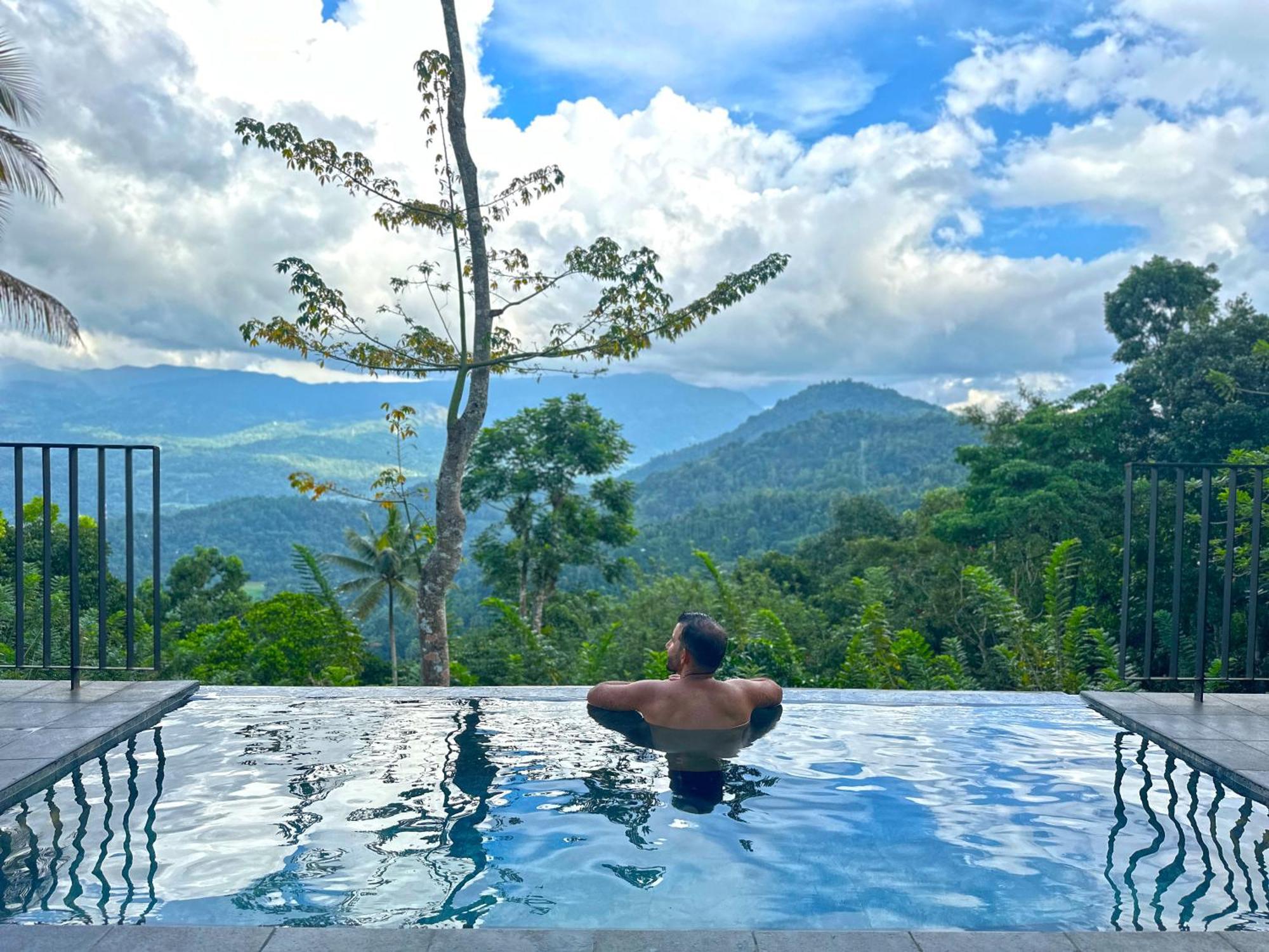 Aarunya Nature Resort - Kandy Buitenkant foto